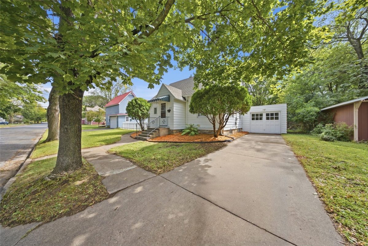 1014 5th Avenue, Menomonie WI 54751 - Residential house for sale - MLS #1605657 - image18