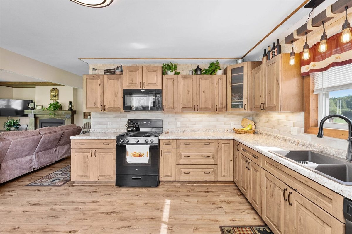 W8680 Perkinstown Avenue, Medford WI 54451 - Residential house for sale - MLS #1605035 - image7