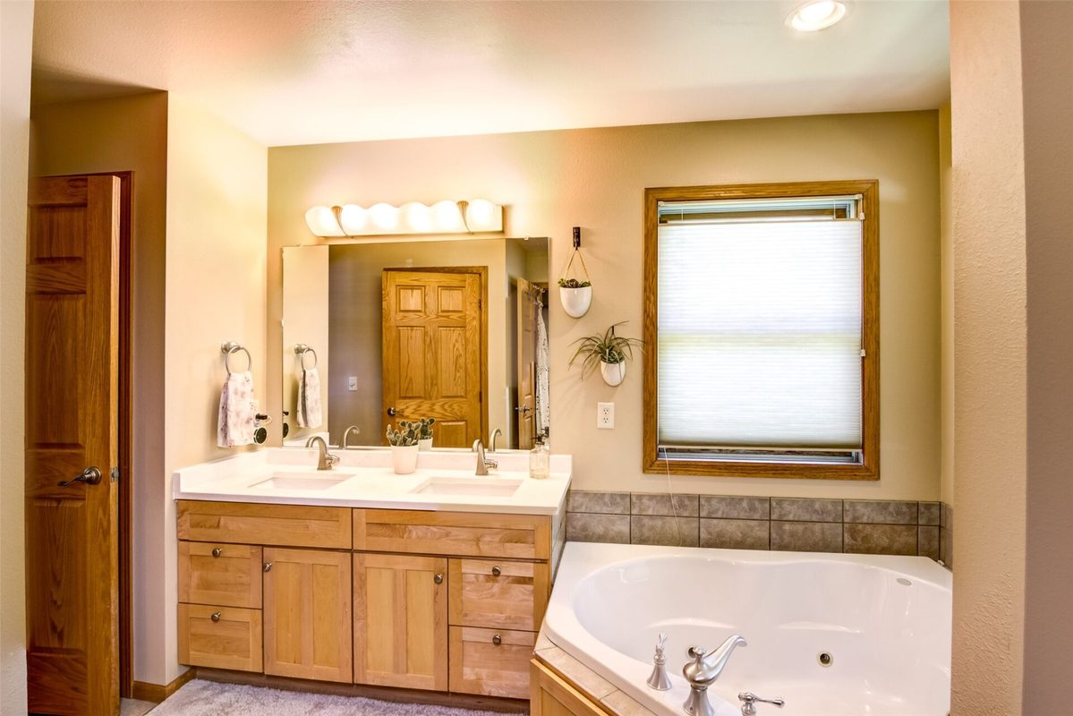 3208 Tiburon Drive, Eau Claire WI 54701 - Residential house for sale - MLS #1605000 - image25