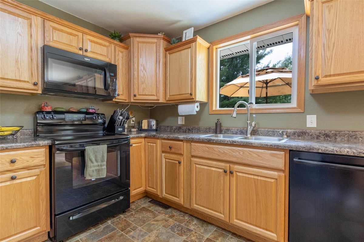 S10060 Minnesota Drive, Eleva WI 54738 - Residential house for sale - MLS #1601301 - image11