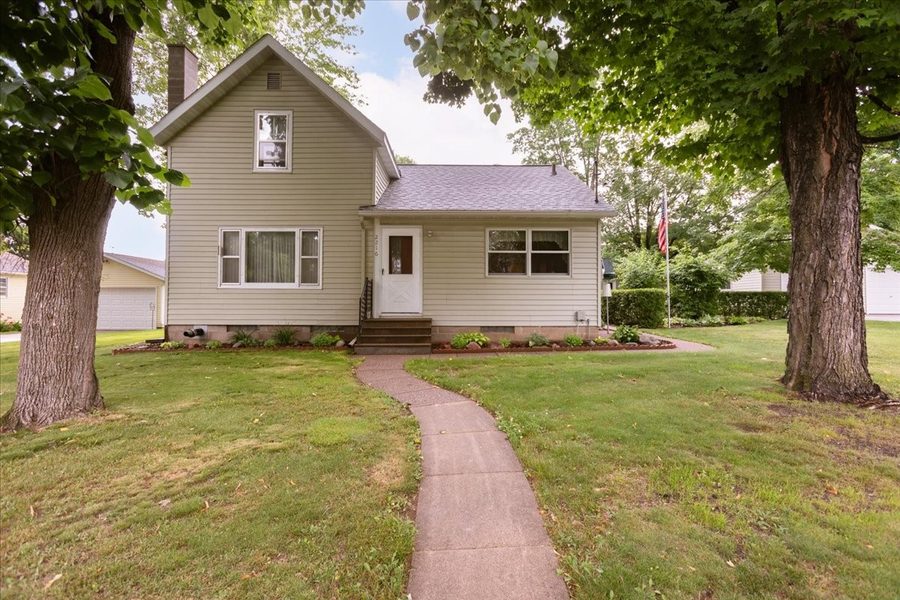 2216 3rd Street