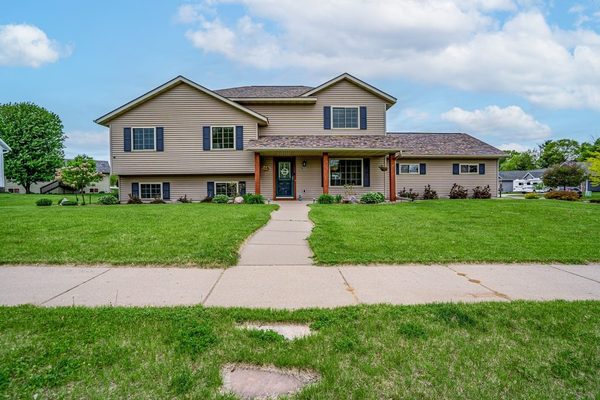 1930 Sloan Street, Eau Claire WI 54703 - Residential house for sale - MLS #1601496 - image1