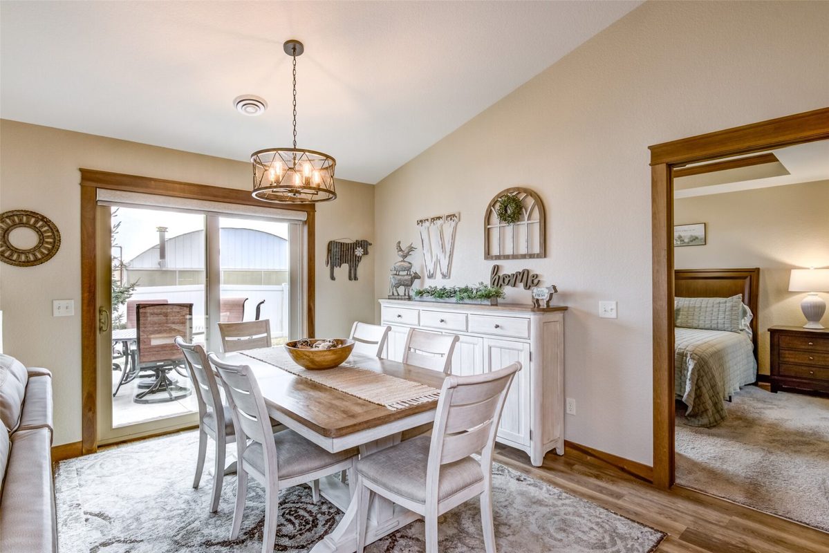 5609 Green Park Drive, Eau Claire, WI — photo 10