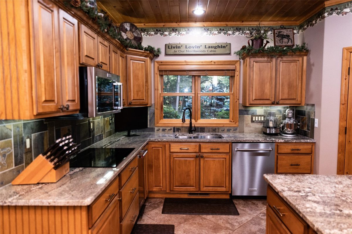 W5405 Park Place, Spooner, WI