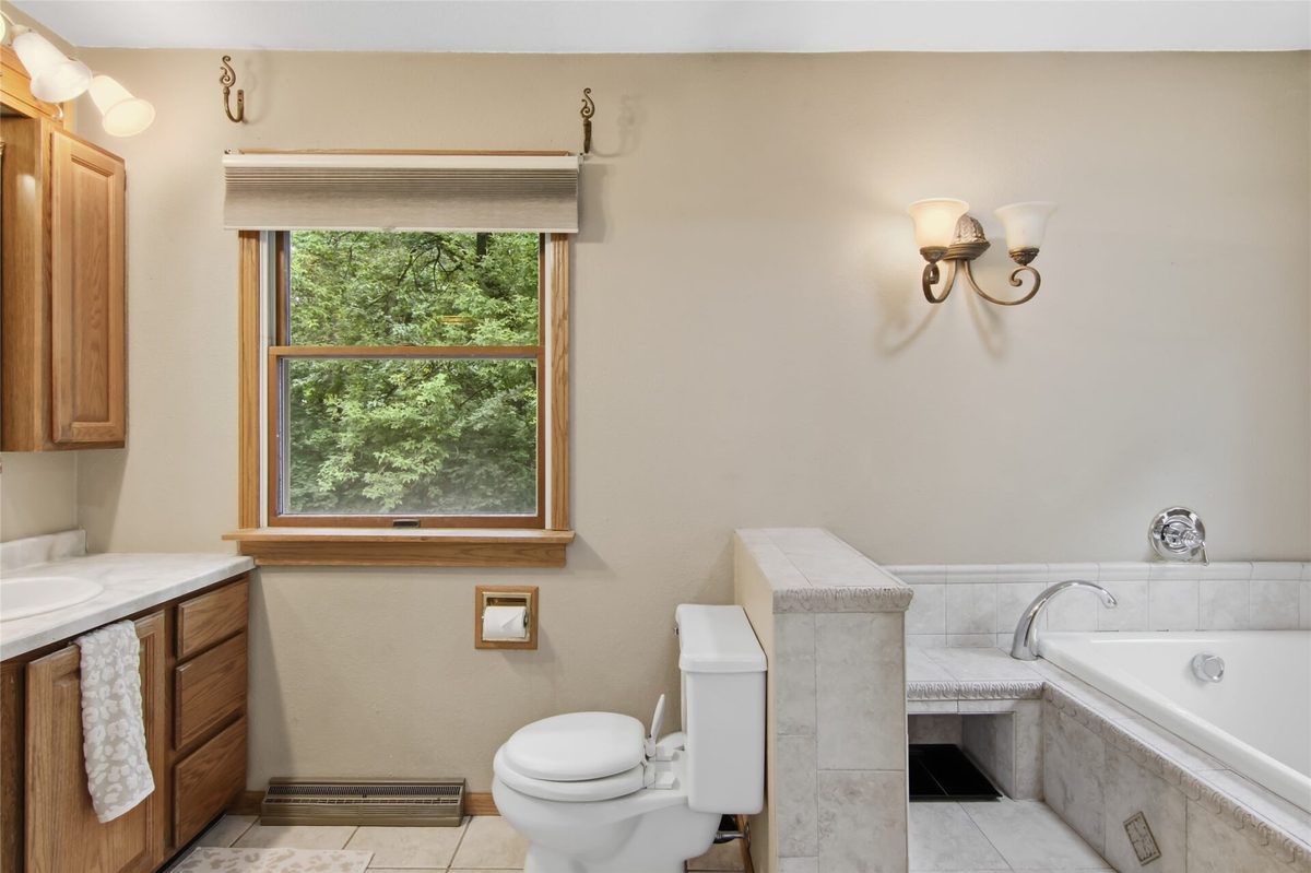 2319 Hillside Road, Altoona WI 54720 - Residential house for sale - MLS #1603832 - image22