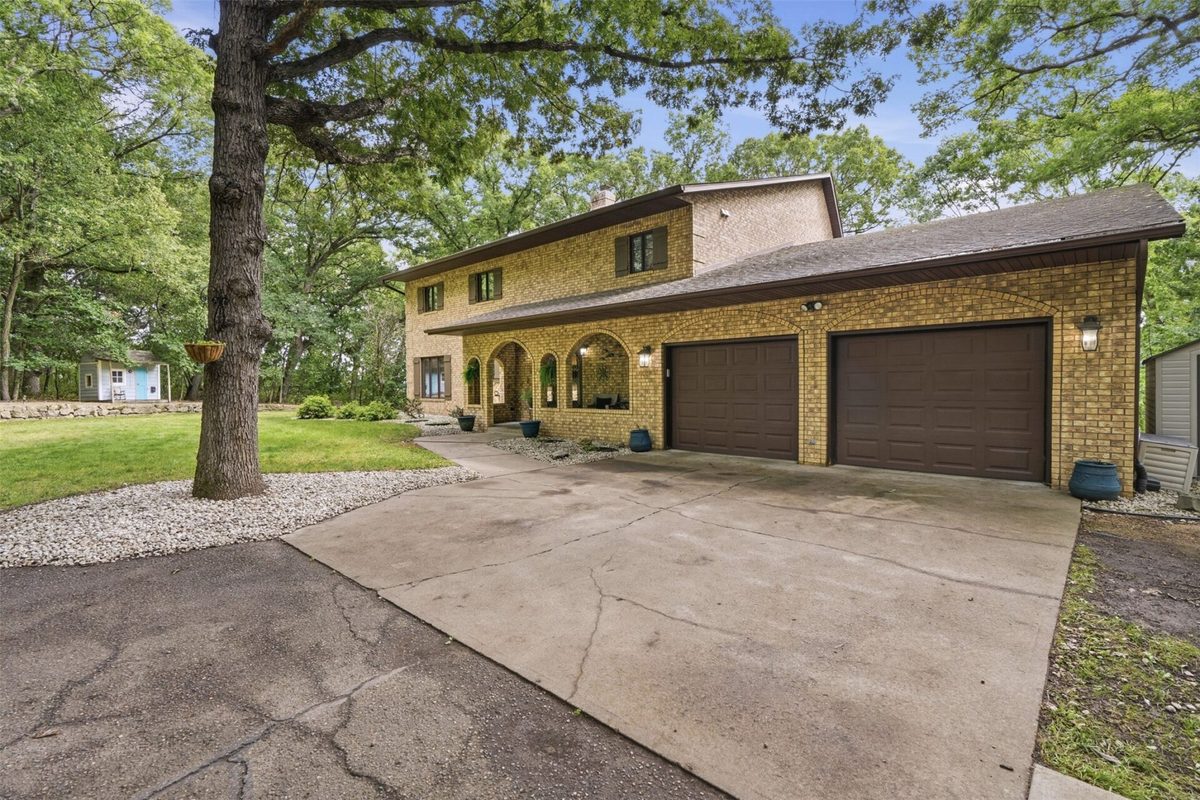 7865 Blue Valley Drive, Eau Claire WI 54703 - Residential house for sale - MLS #1604922 - image3