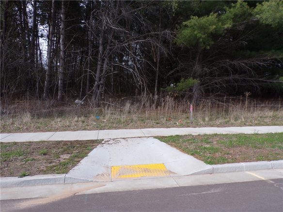 1656 Red Pine Court, Eau Claire, WI