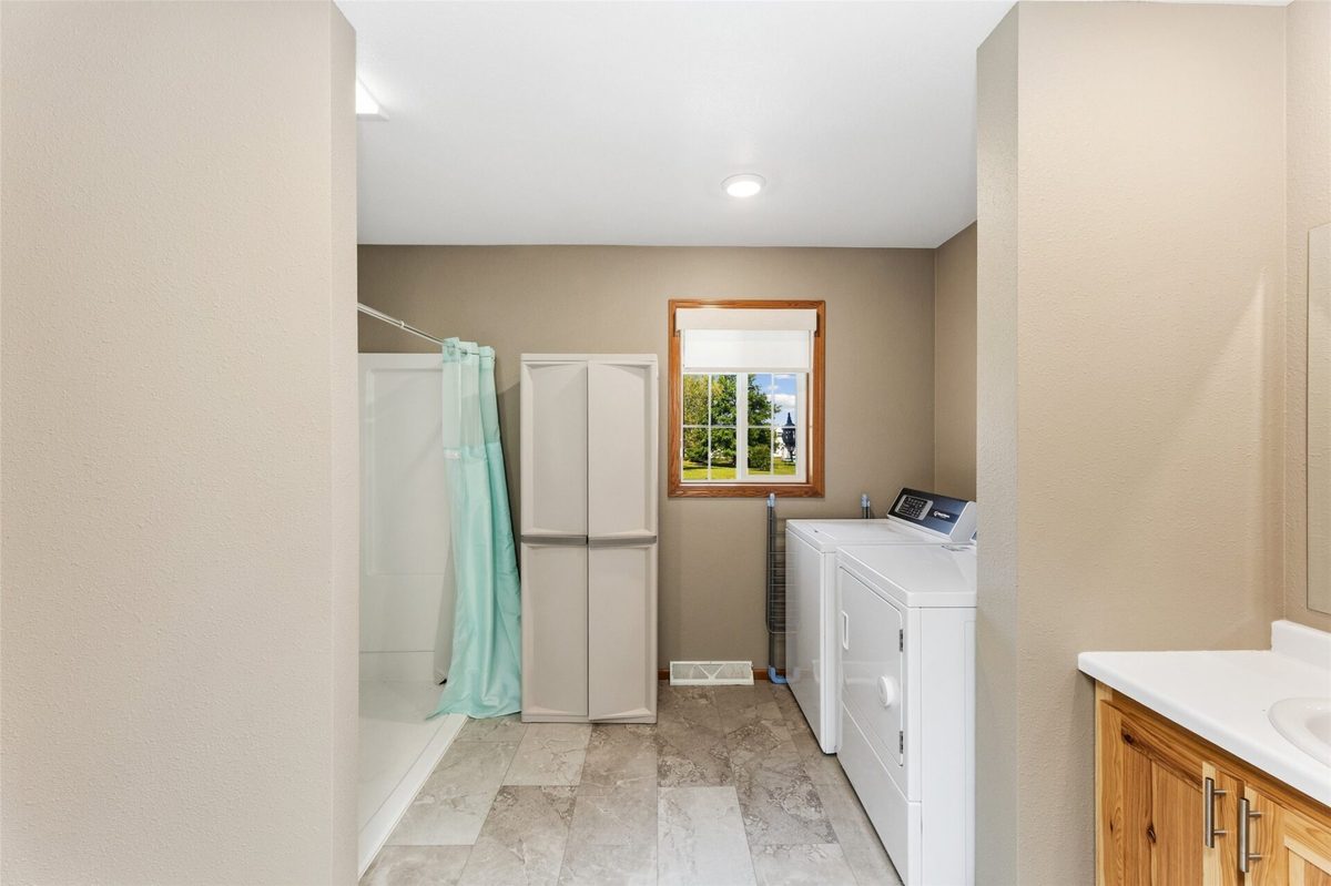103 Whitespire Drive, Hixton WI 54635 - Residential house for sale - MLS #1604869 - image18
