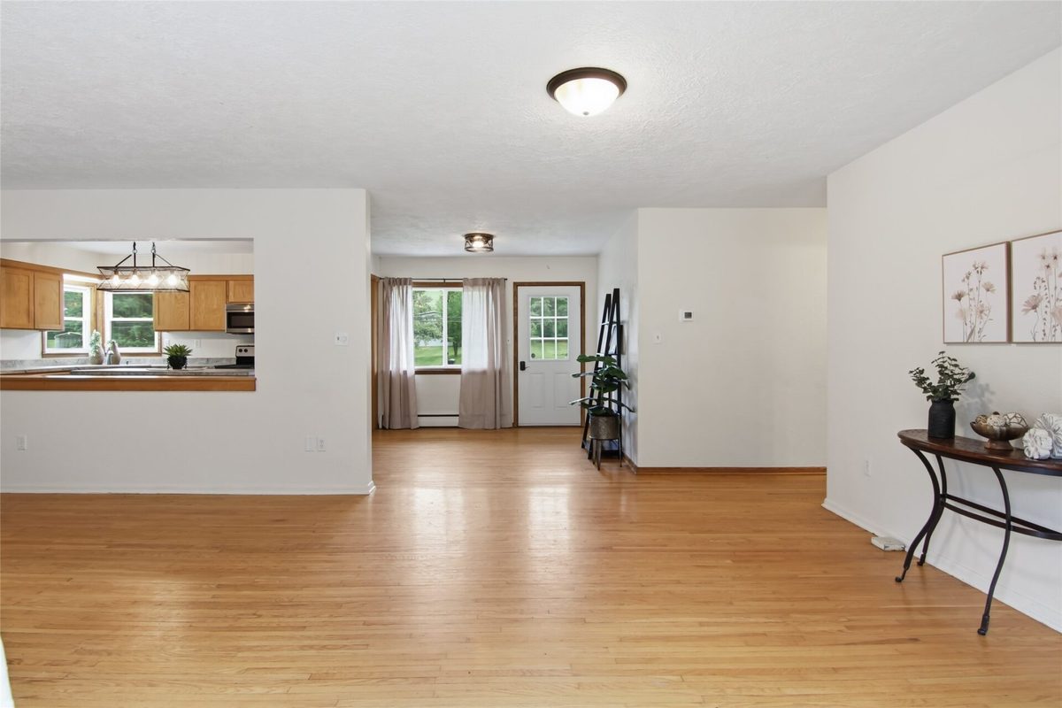 W7377 US Highway 10, Ellsworth WI 54011 - Residential house for sale - MLS #1602049 - image7