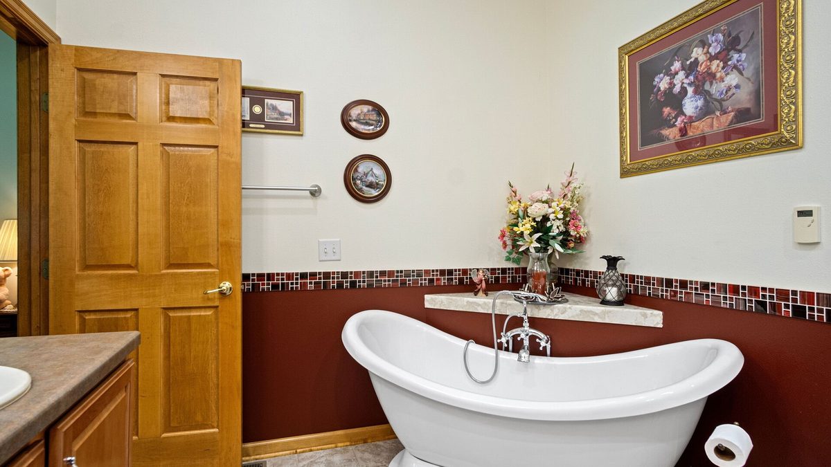 3808 Gables Court, Eau Claire WI 54701 - Residential house for sale - MLS #1605195 - image38