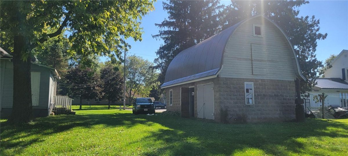 218 E Clark Street, Alma Center, WI — photo 2
