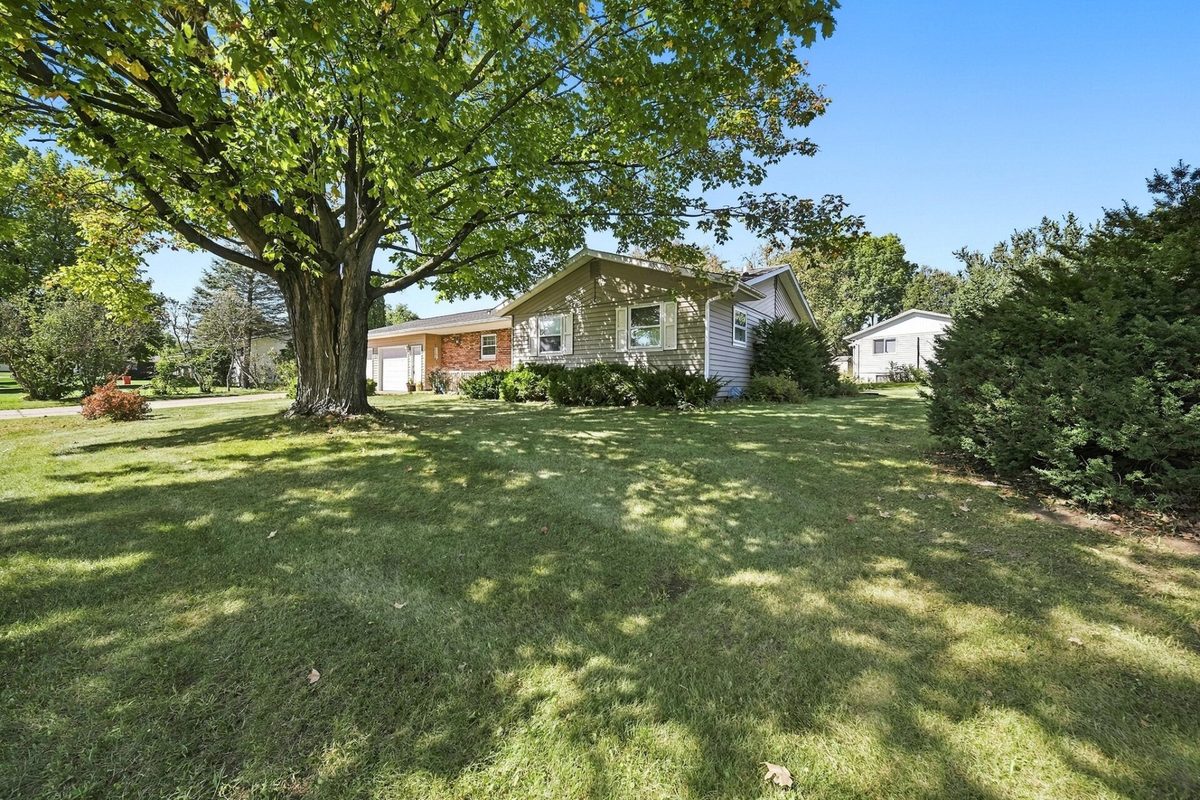 701 Leonard Drive, Eau Claire WI 54703 - Residential house for sale - MLS #1605219 - image3
