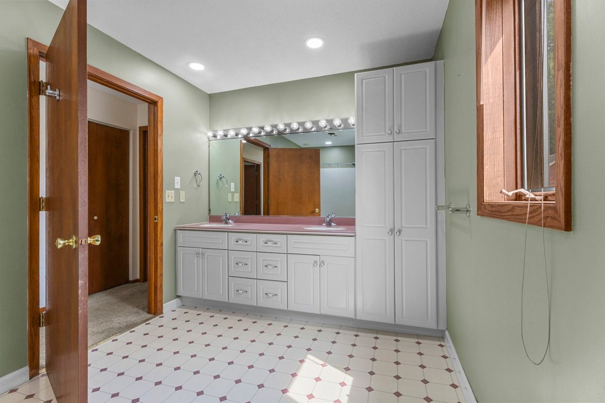 212 N Adams Street 2, St Croix Falls, WI