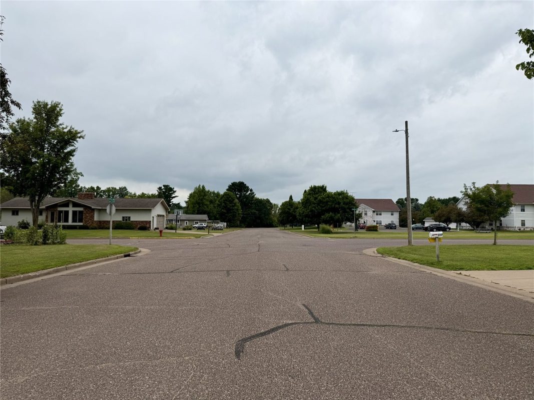 2321 5th Avenue, Bloomer, WI