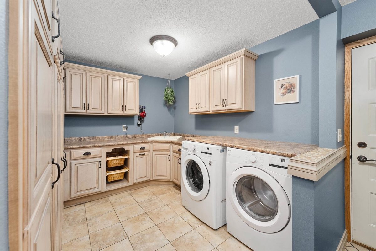 7865 Blue Valley Drive, Eau Claire WI 54703 - Residential house for sale - MLS #1604922 - image19