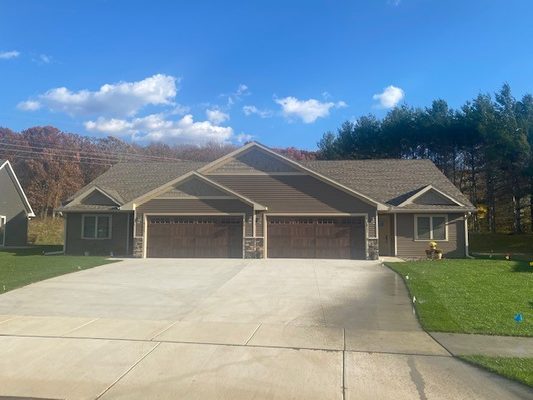 4973 Maple Leaf Path Eau Claire WI 54703