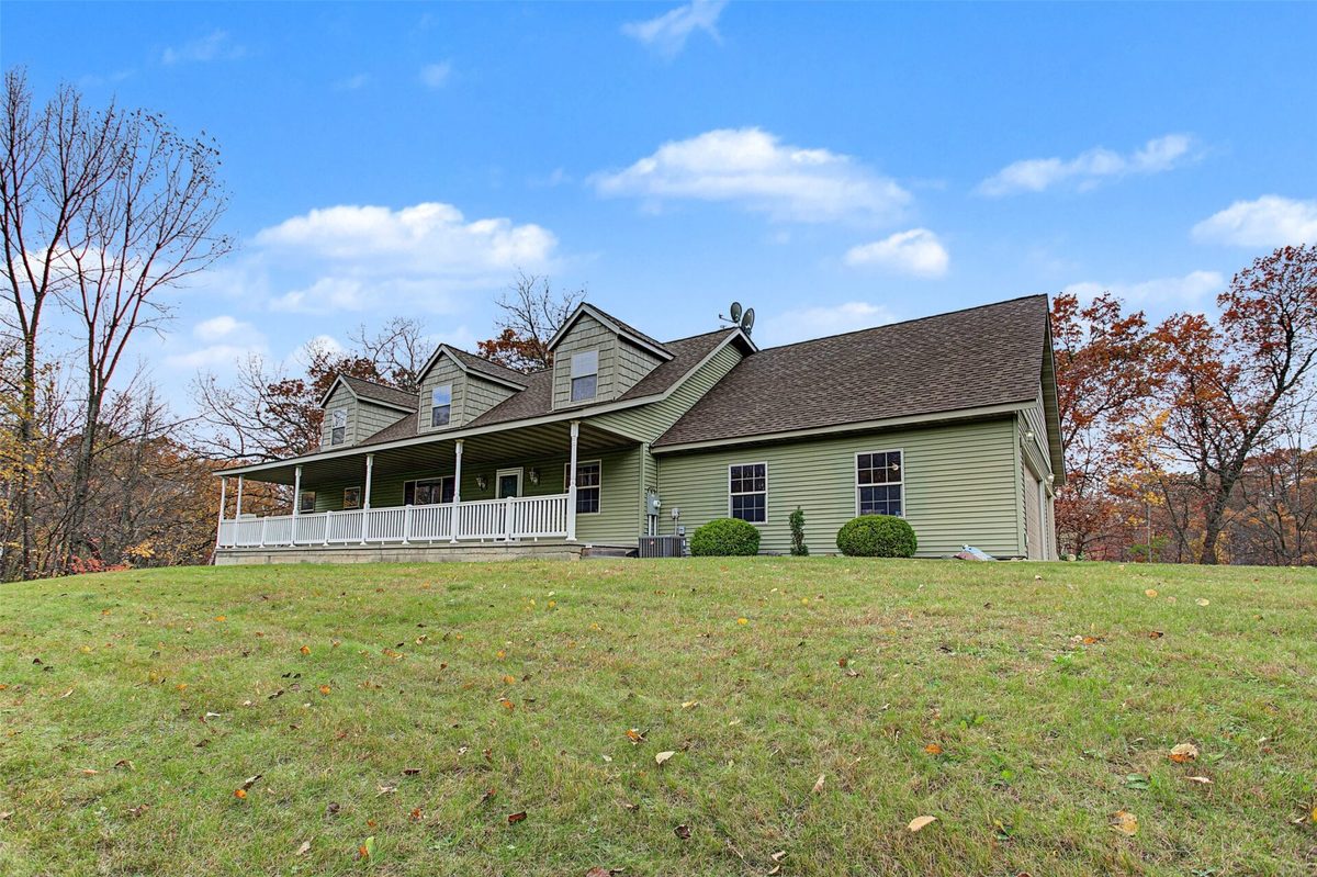 2274 100th Street, New Richmond WI 54017 - Residential house for sale - MLS #1606239 - image2