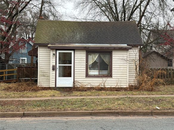 Residential at 1127 Madison Street, Eau Claire, WI 54703 — photo 1