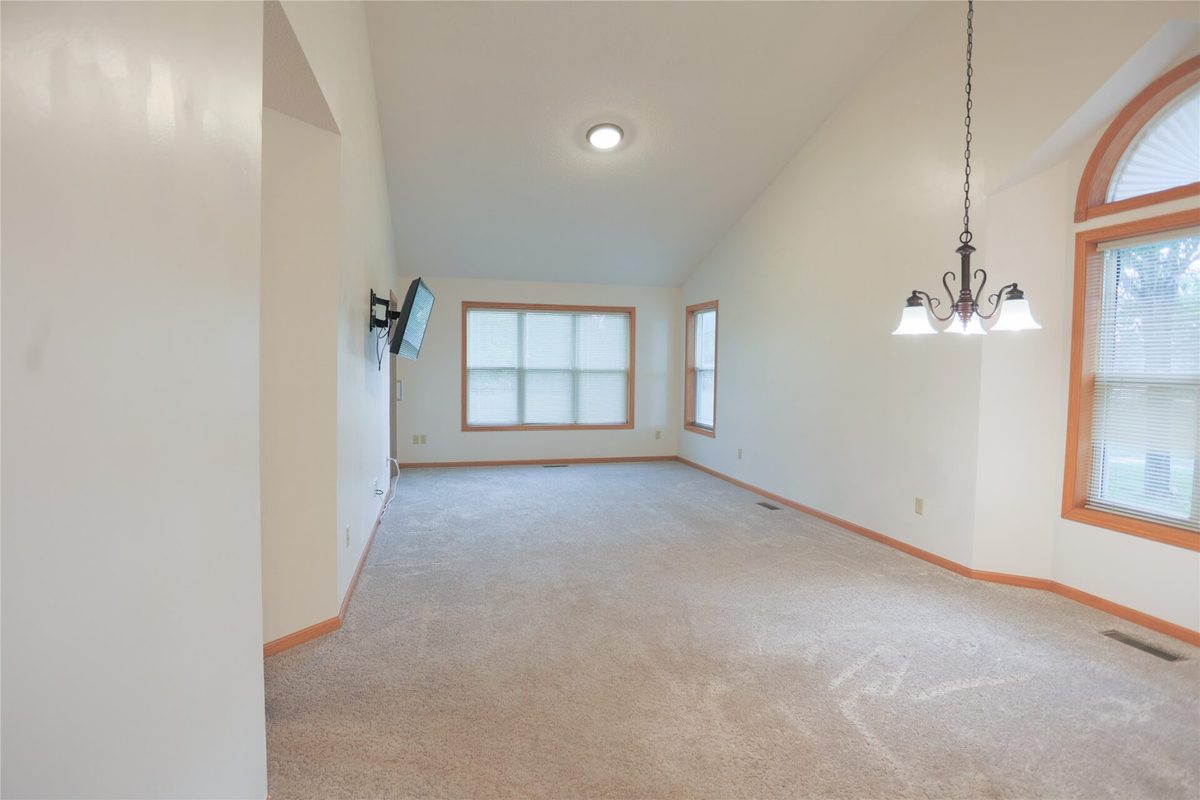 700 Leroy Lane, River Falls WI 54022 - Residential house for sale - MLS #1604866 - image12