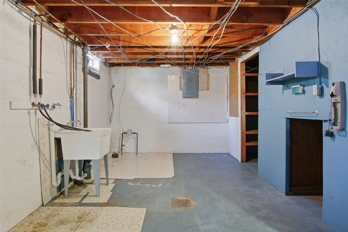 2607 Conrad Street, Eau Claire, WI