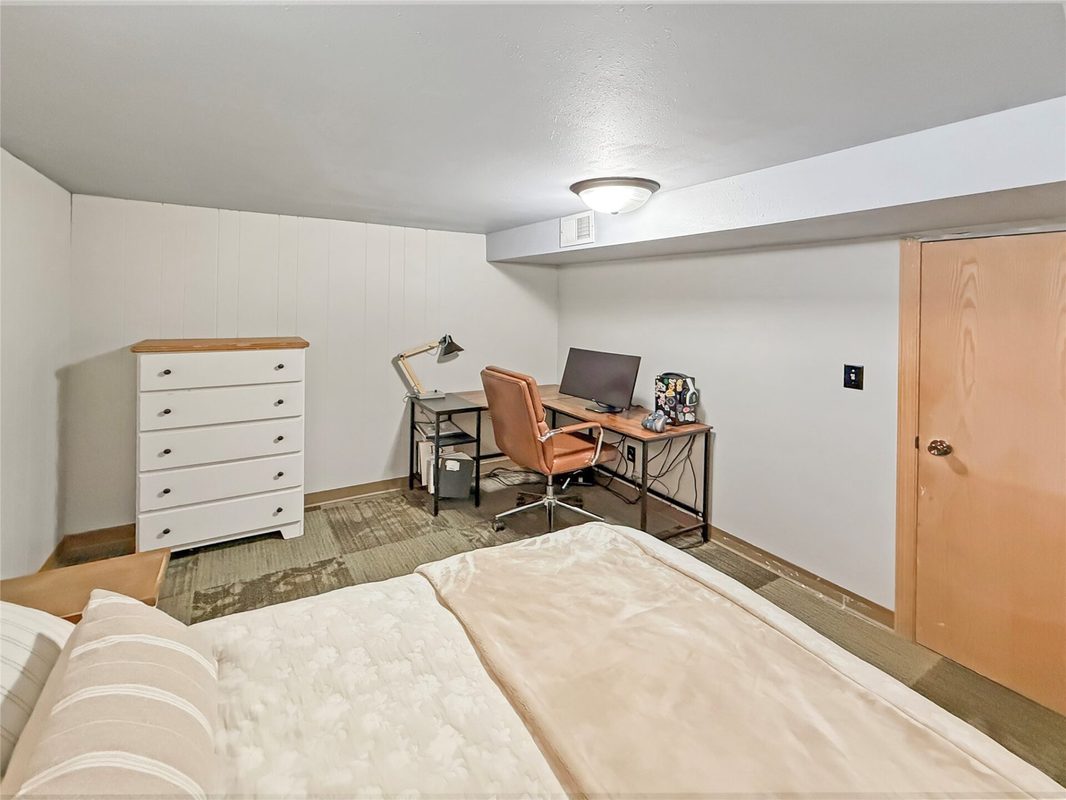 2417 Shale Ledge Road, Eau Claire WI 54703 - Residential house for sale - MLS #1605843 - image21