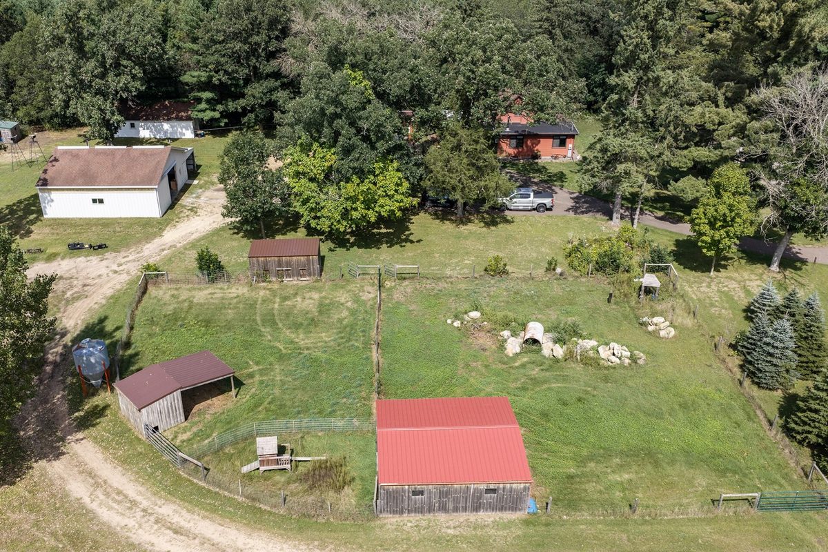 W2530 Cedar Road, Eau Claire WI 54701 - Residential house for sale - MLS #1604609 - image48