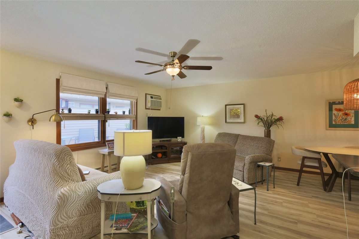 3434 Miller Street Eau Claire WI 54701 — photo 10