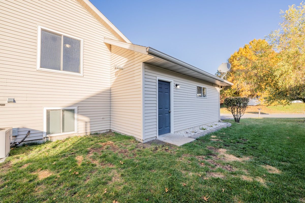 2411 Kenora Parkway, Eau Claire WI 54703 - Residential house for sale - MLS #1606120 - image40