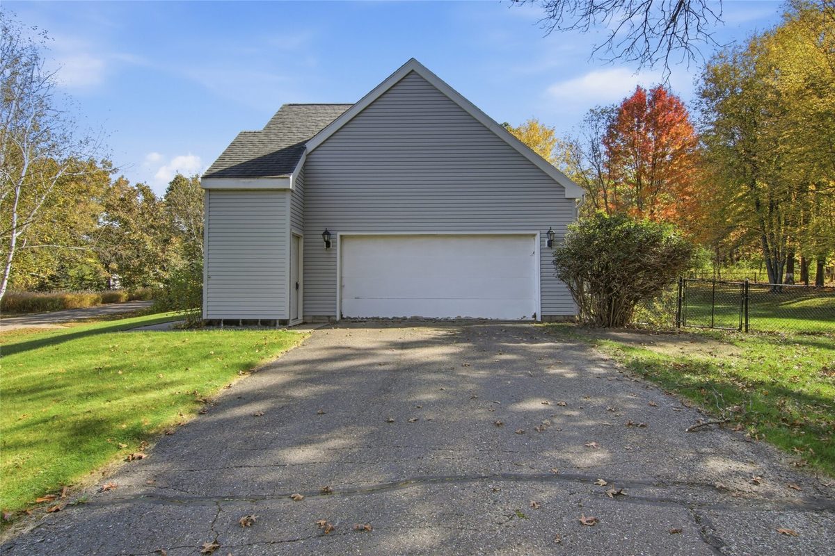 8145 Lowes Creek Road, Eau Claire WI 54701 - Residential house for sale - MLS #1605658 - image33