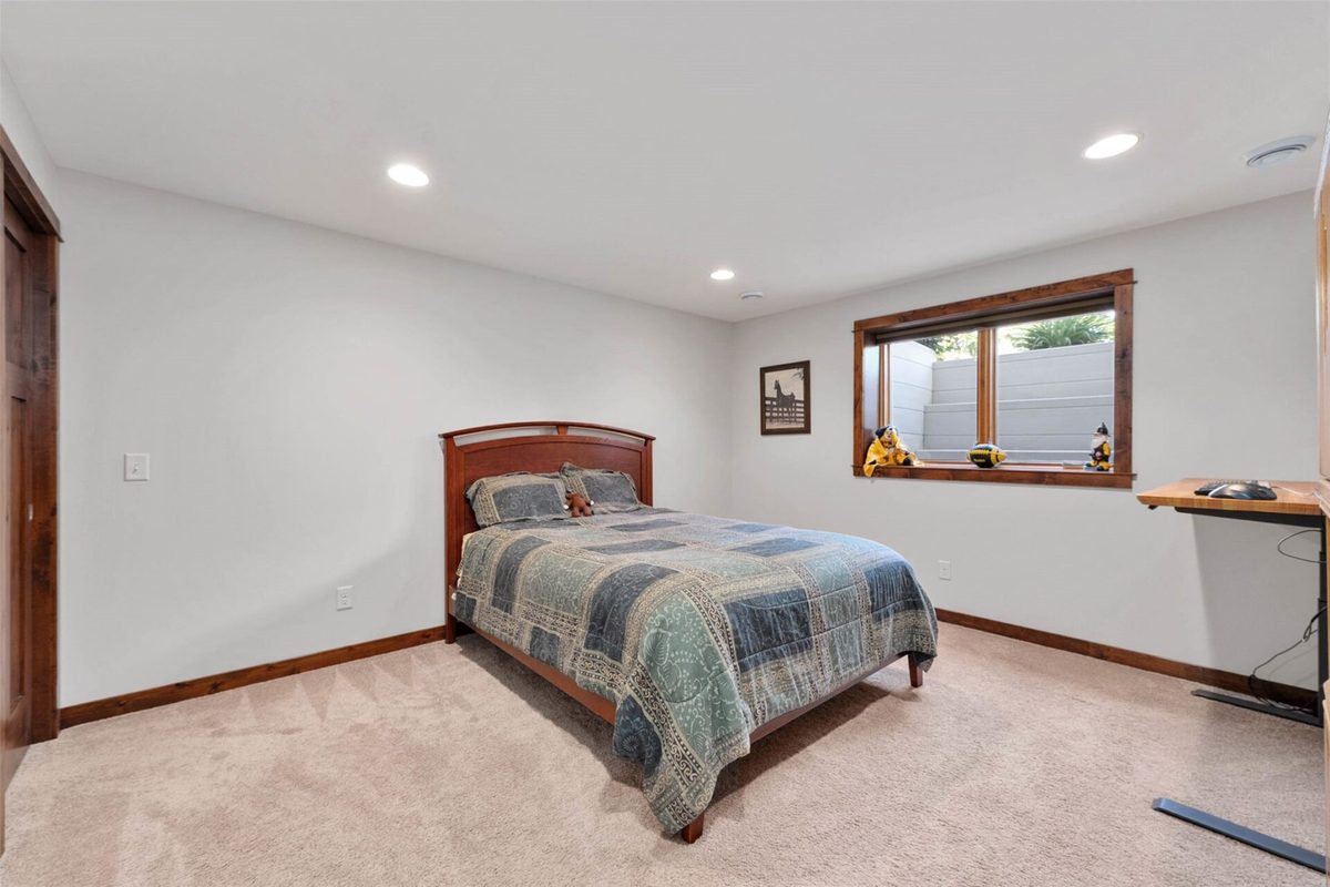 4274 Mill Ridge Circle, Eau Claire WI 54703 - Residential house for sale - MLS #1602413 - image34