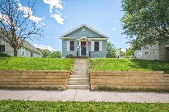1805 Omaha Street, Eau Claire WI 54703 - Residential house for sale - MLS #1601783 - image1