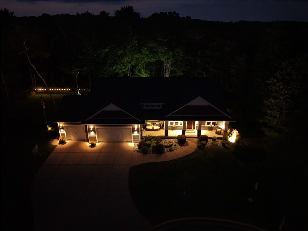 4338 Heritage Drive, Eau Claire, WI