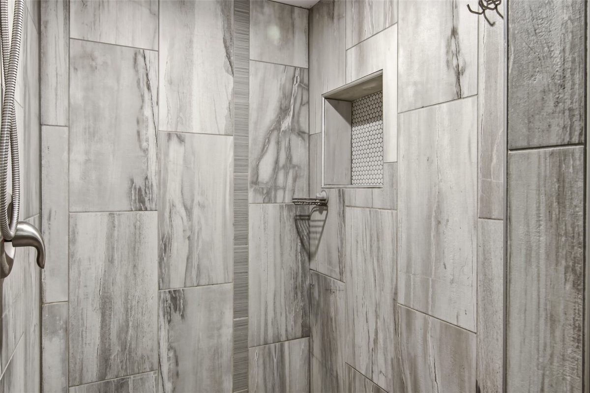 2422 4th Street, Eau Claire WI 54703 - Residential house for sale - MLS #1606149 - image23