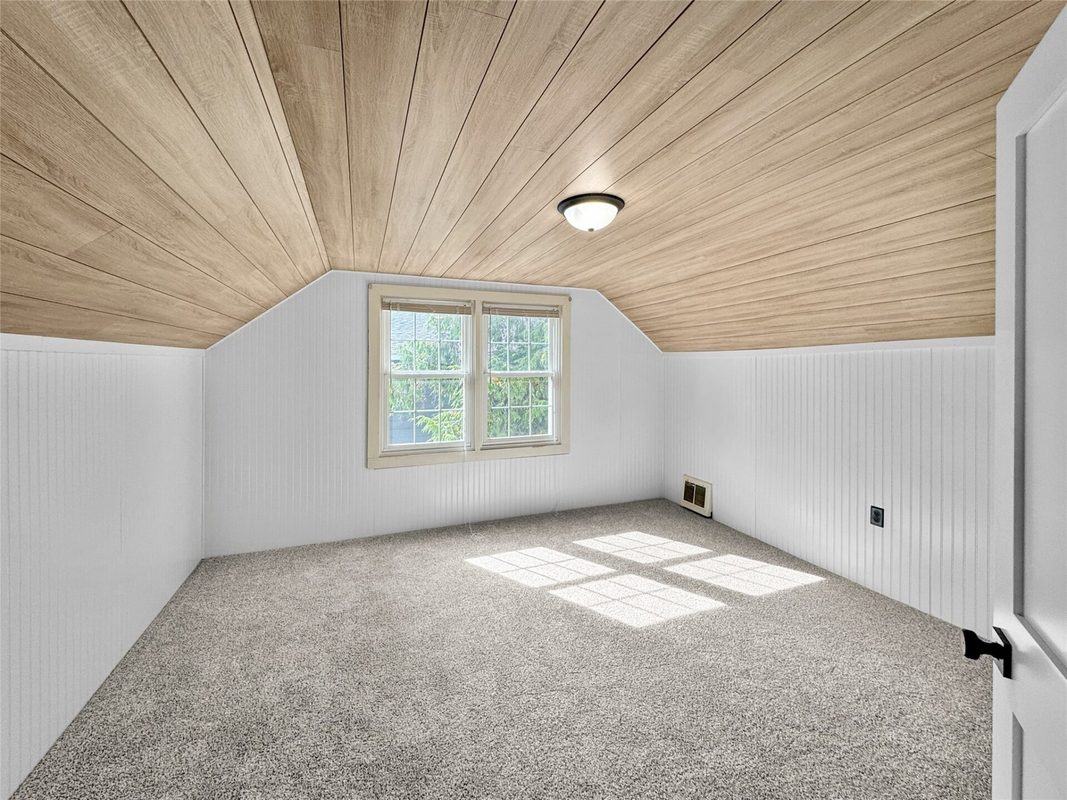 1305 Hoover Avenue, Eau Claire WI 54701 - Residential house for sale - MLS #1604669 - image45