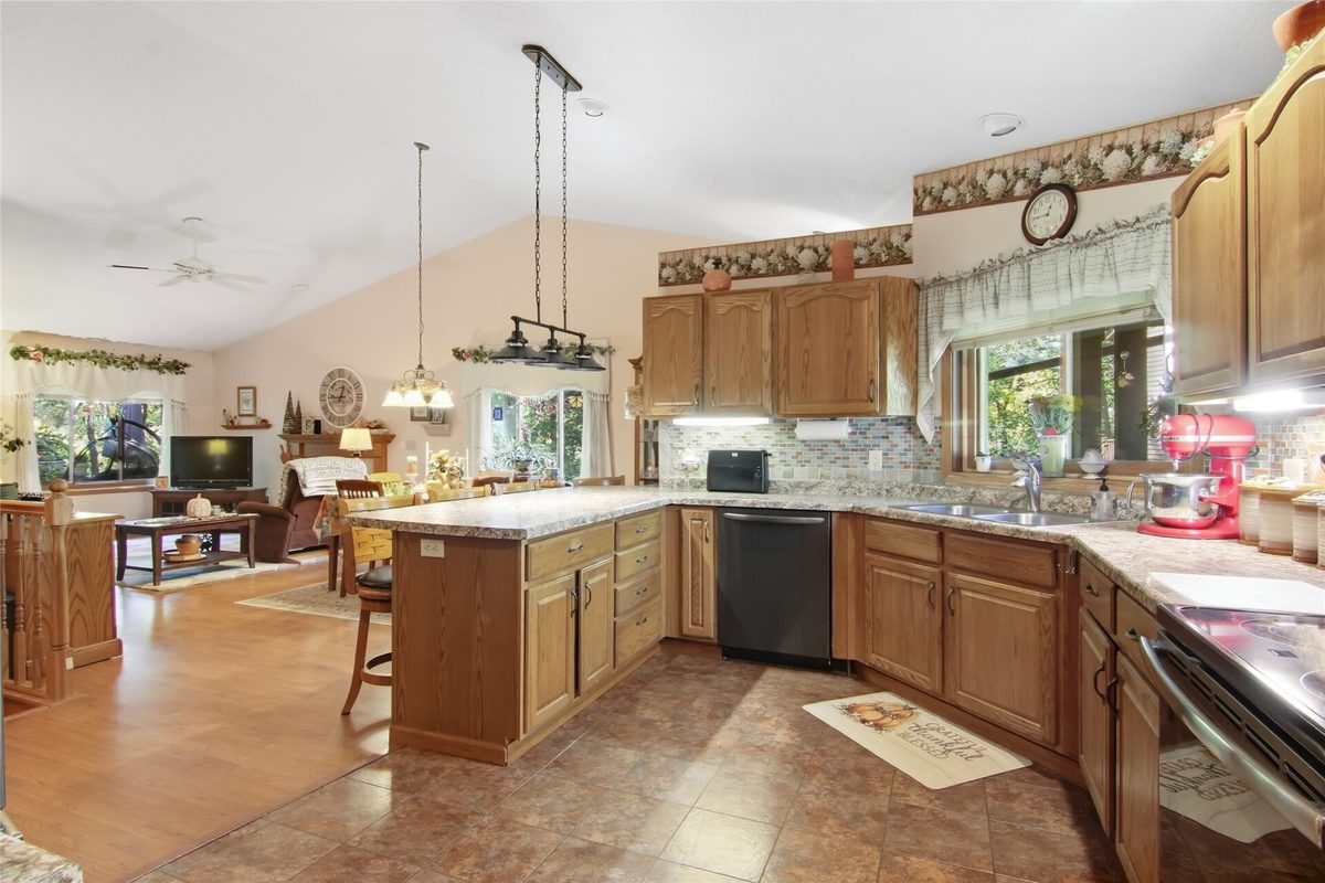 903 Woodglen Court, Altoona WI 54720 - Residential house for sale - MLS #1605453 - image7