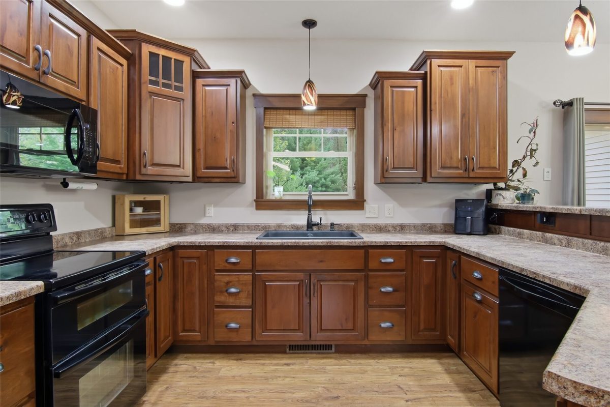 N1833 980th Street, Eau Claire WI 54701 - Residential house for sale - MLS #1603834 - image6