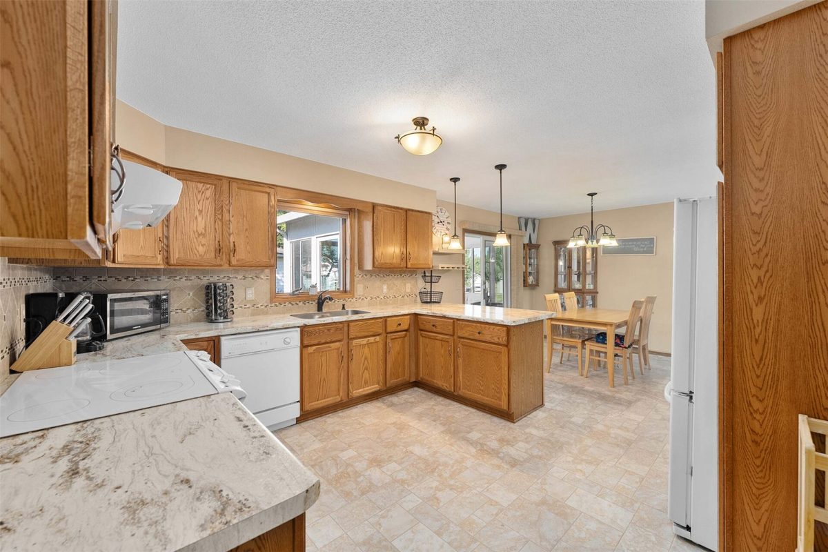 104 Southridge Court, Cadott WI 54727 - Residential house for sale - MLS #1604602 - image17