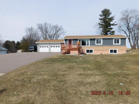 502 E Begley Street, Greenwood, WI
