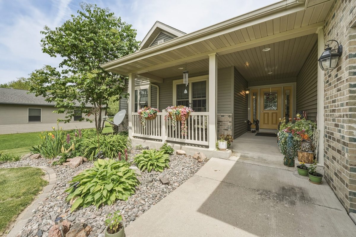 420 E 1st Street, Loyal, WI