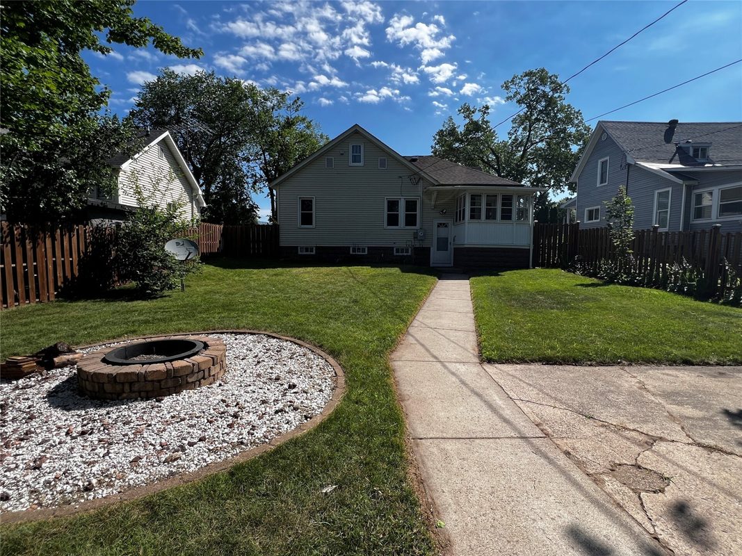 808 Dodge Street, Eau Claire WI 54701 - Residential house for sale - MLS #1602999 - image3