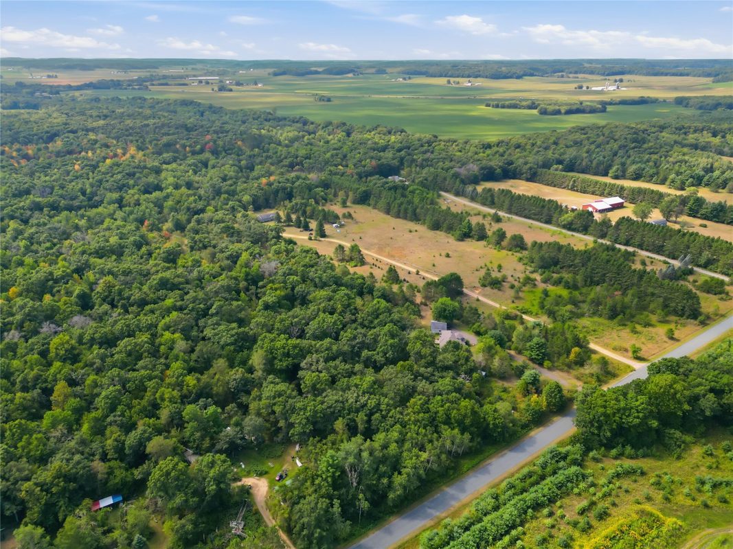16445 Lincoln Drive, Fall Creek WI 54742 - Residential house for sale - MLS #1604494 - image47