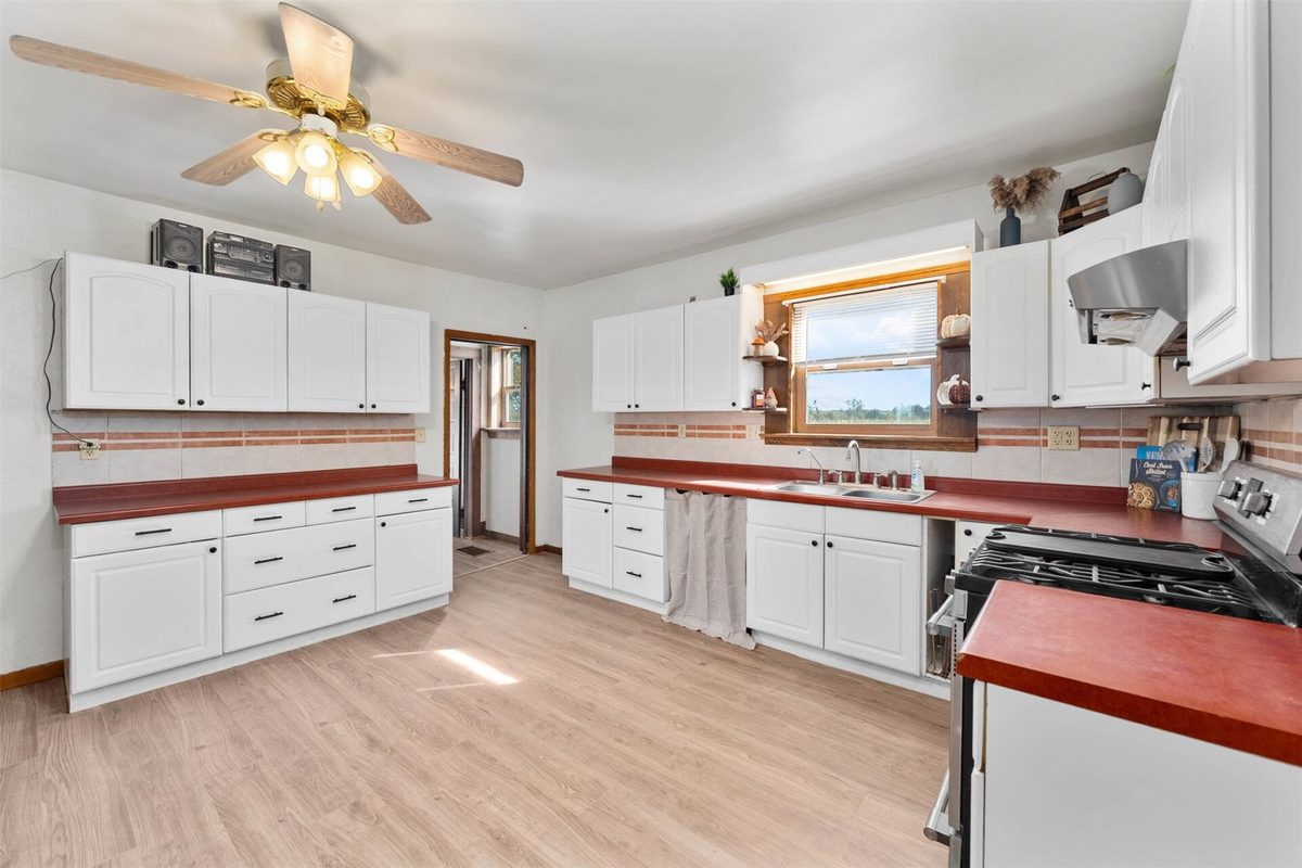 W14531 Polley Lane, Gilman WI 54433 - Residential house for sale - MLS #1605093 - image9