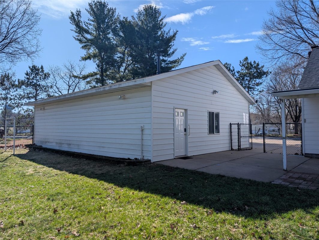 1521 6th Avenue Menomonie WI 54751 — photo 53