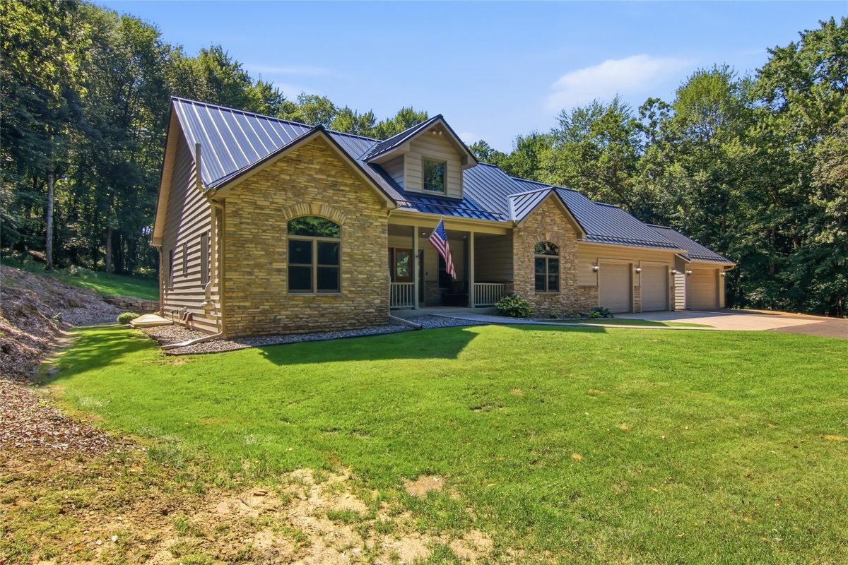 W245 Woodridge Drive, Eau Claire WI 54701 - Residential house for sale - MLS #1602701 - image55