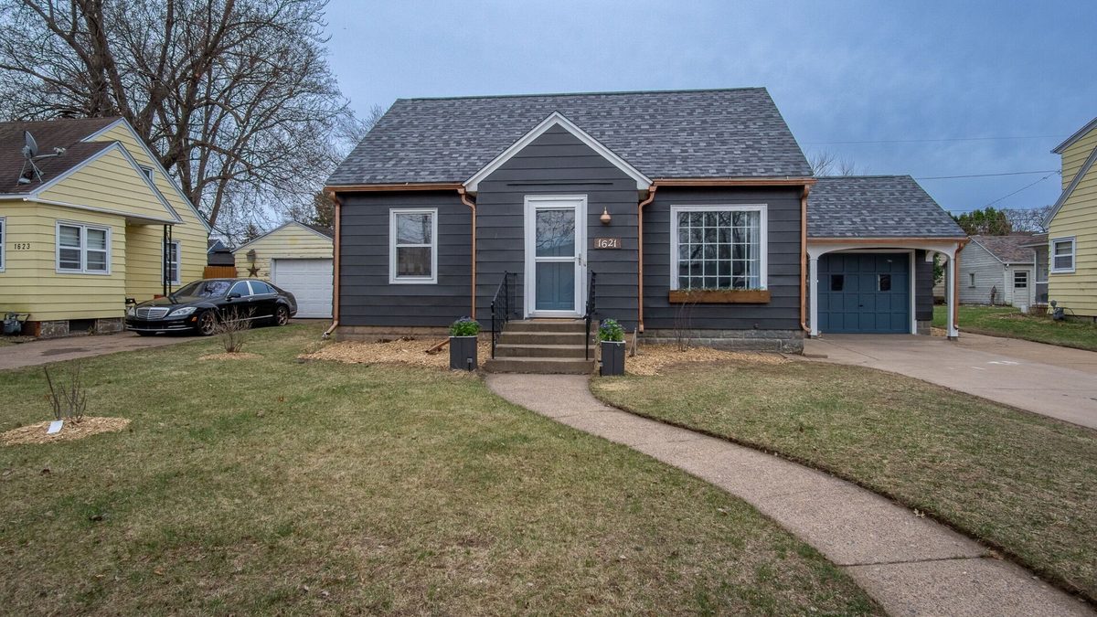1621 Highland Avenue Eau Claire WI 54701 — photo 4