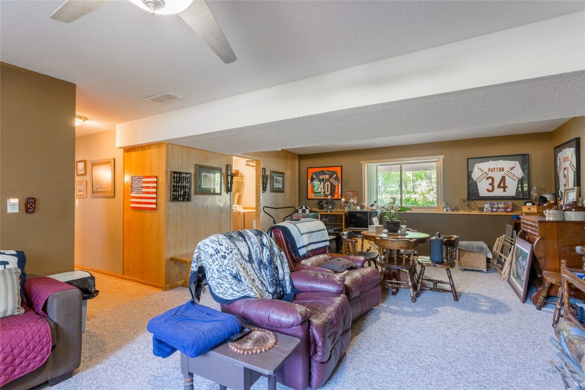 956 Sunflower Way, Amery, WI