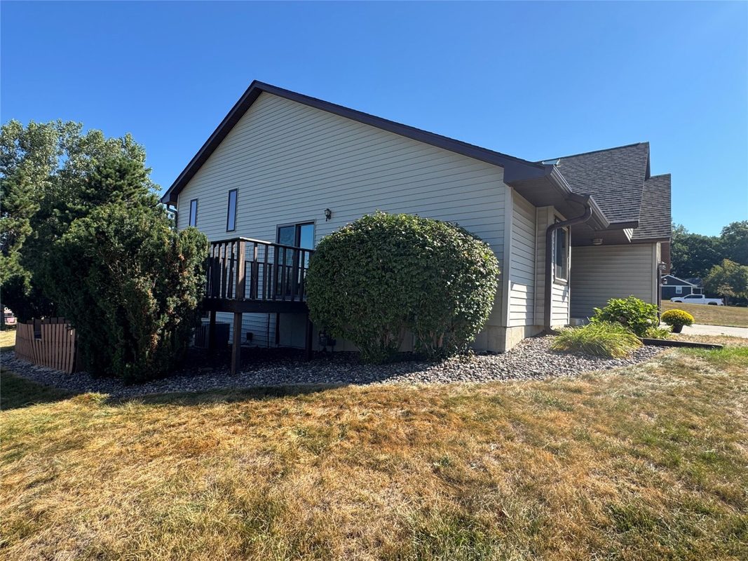 4002 Oak Knoll Drive, Eau Claire WI 54701 - Residential house for sale - MLS #1604569 - image33