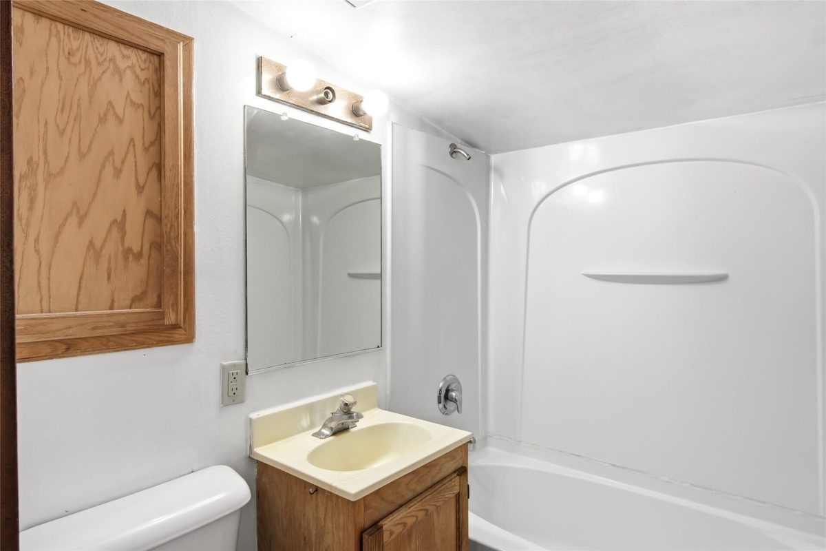 2718 North Lane, Eau Claire WI 54703 - Residential house for sale - MLS #1604601 - image19