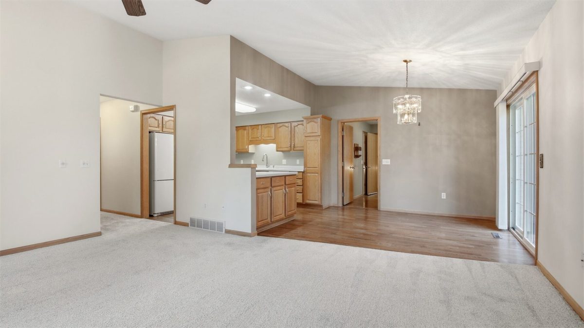 4402 Heartland Drive, Eau Claire WI 54701 - Residential house for sale - MLS #1604933 - image8