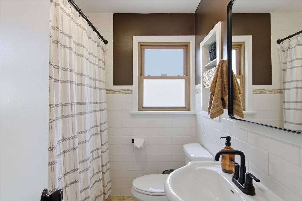 1810 Lyndale Avenue, Eau Claire WI 54701 - Residential house for sale - MLS #1604078 - image15